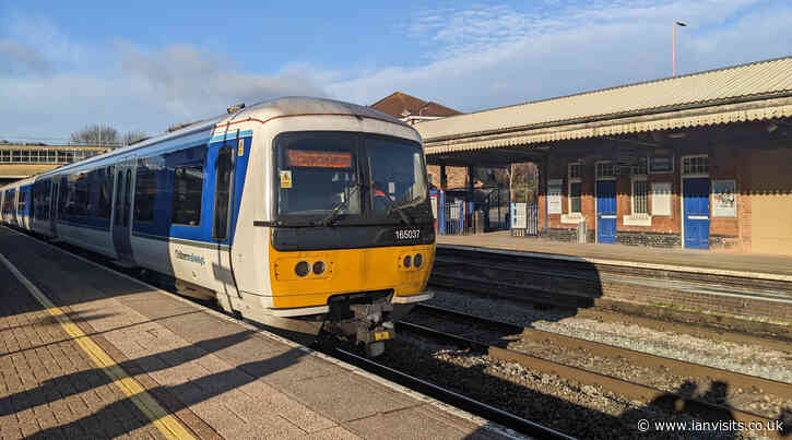 Chiltern Railways launches September flash sale: Train tickets from £5.40 on Fridays