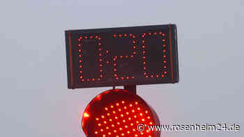 Mädchen (13) wird an Baustellenampel in Oberbayern von Auto erfasst und kämpft ums Überleben