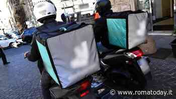 Torpignattara: baby gang di giovani romani picchia e rapina un rider pakistano