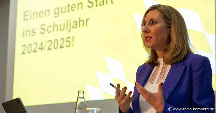 Schulstart: KI, Lehrermangel und Verfassungsviertelstunde