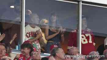 Taylor Swift shows up at Arrowhead Stadium to watch Travis Kelce, Chiefs face Ravens in NFL opener