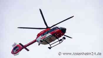 Deutscher E-Biker übersieht Auto, schleudert von Rad und prallt mit Kopf auf Asphalt