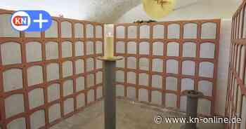 Debatte um Bestattungsrecht in SH: Etwas Urnen-Asche mit nach Hause nehmen?