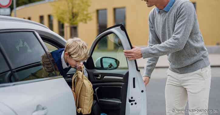ADAC Studie kritisiert „Eltern-Taxis“