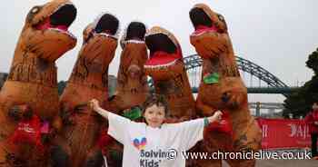 Fundraisers don dinosaur costumes for Great North Run 5k in support of Gateshead girl