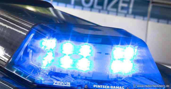 Junger Mann durch Stich schwer verletzt: Teenager verdächtig