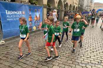 Auch die jüngsten Läuferinnen und Läufer trudeln im Ziel ein