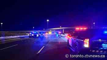 1 driver injured, another arrested after crash on Hwy. 401 in Mississauga: police