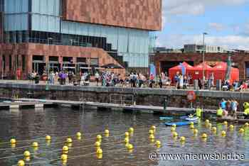 Man (42) onwel tijdens ‘Zalige Zwemdagen’ in Bonapartedok aan MAS in Antwerpen: slachtoffer gereanimeerd