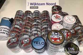 Politie neemt 101 potjes snus en zestig rollen vervalste vuilniszakken in beslag