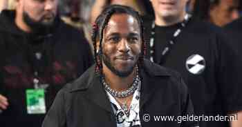 Kendrick Lamar treedt op tijdens Super Bowl Halftime Show 2025