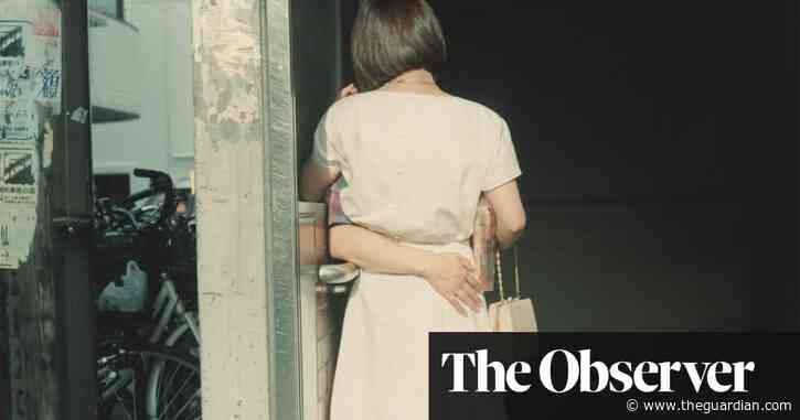 The big picture: Hara Mikiko captures a Tokyo tryst