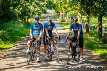 Wielerwedstrijd voor dorpelingen loopt dwars door abdij: “Je ziet hoe hard de sport leeft”