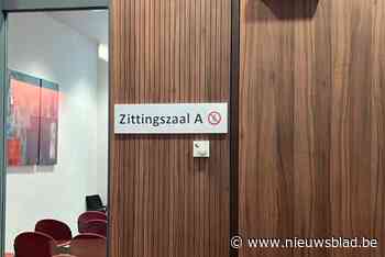 Politie betrapt stomdronken man na foutparkeren: “Ik ging door een slechte periode”