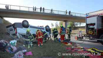 Nach schwerem Unfall auf der A94: Das sagen Polizei und Feuerwehr über die Gaffer