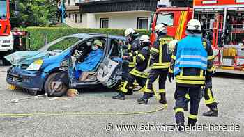 Feuerwehrfest Enzklösterle: Bürgermeisterin als „Unfallopfer“ dabei