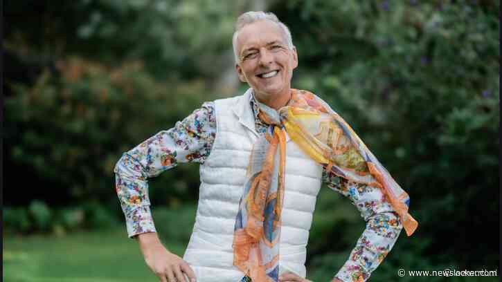 Martien Meiland flirt erop los met Franse verkoper op antiekmarkt: 'Past zo in de familie'