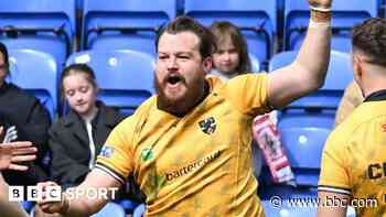 Centre Ashton ends Cornwall stay