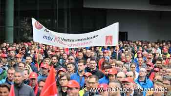 ZF Friedrichshafen: Tausende Mitarbeiter protestieren gegen Stellenabbau