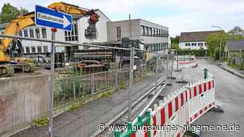 Polizei verwarnt Autofahrer vor der neuen Grundschule