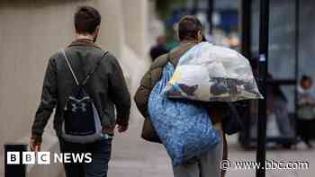 Prisoners released early but some victims 'not warned'