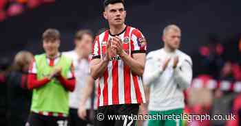 Burnley add Irish international John Egan to defensive ranks