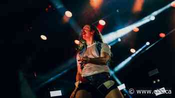 How a burlesque-dancing, bass-playing actor from Hamilton became air-guitar champion of the world