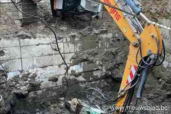 Manoeuvre loopt mis aan station Hasselt: locomotief moet graafmachine uit spoortunnel helpen