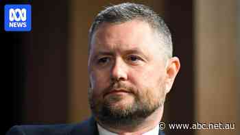 Universities Australia accuses government of treating international students as 'cannon fodder'