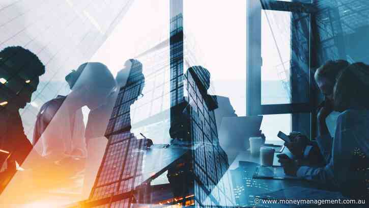 Financial adviser numbers bear double-digit drop