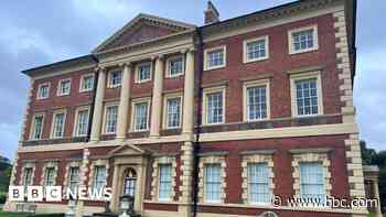 Listed Georgian mansion to have solar panels installed
