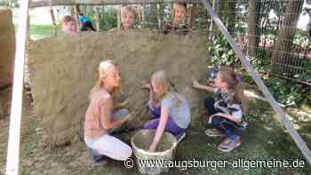 Freizeit in Bad Wörishofen: Tore schießen oder Mauern aus Lehm bauen