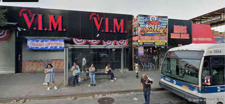 Mask-wearing perp shoots Bronx man dead outside moped store