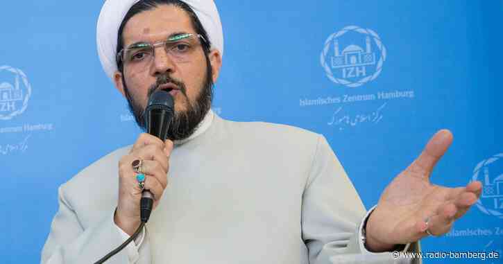 Leiter des verbotenen IZH hat Deutschland verlassen