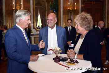 Katrien mag op audiëntie bij koning Filip om te vertellen over haar schoolproject in Kenia: “De koning nam echt zijn tijd”