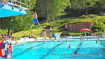 Bad Herrenalber Freibad-Saison: Wo die Welt noch in Ordnung ist