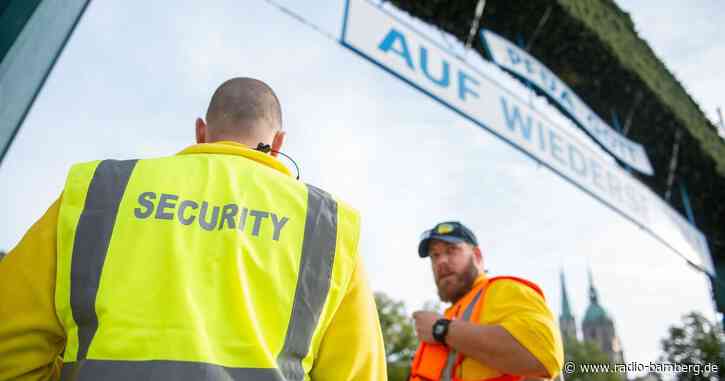 App soll mehr Sicherheit im Wiesn-Zelt bringen
