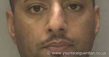 Thug who stabbed his wife is on the run and might be in Croydon