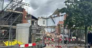 Fire crews investigate 'gas leak' after Richmond houses collapse