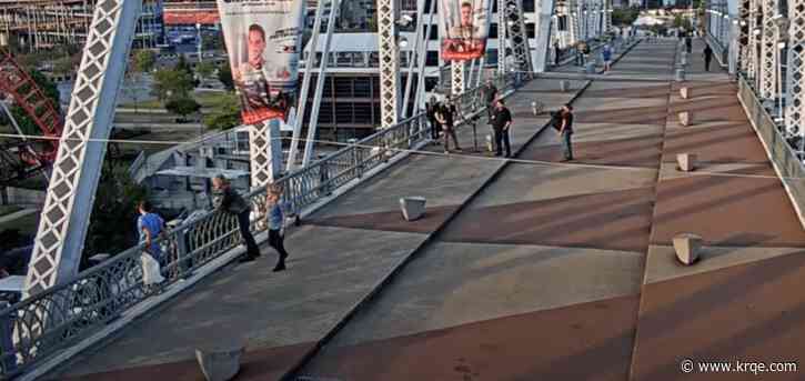 VIDEO: Jon Bon Jovi helps persuade woman off ledge of Nashville bridge