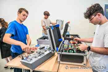 Leerkoffers moeten onderwijs en kmo’s dichter bij mekaar brengen: “Heel interessant op alle vlakken”