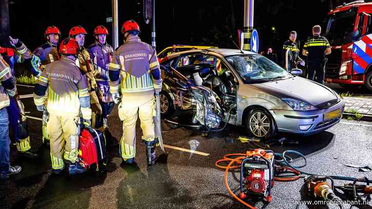 Auto's botsen op elkaar, vijf inzittenden raken gewond