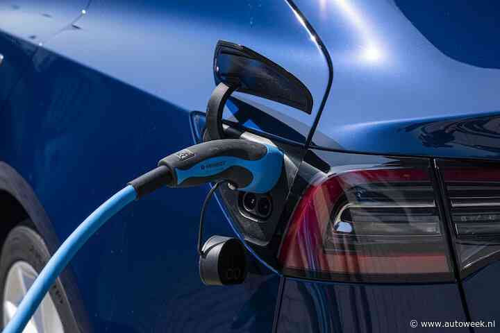 Slimmer laden bij werk en publieke paal populairder