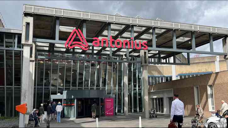 Almere - Bij het Antonius kun je voortaan je eigen muziek luisteren op de OK