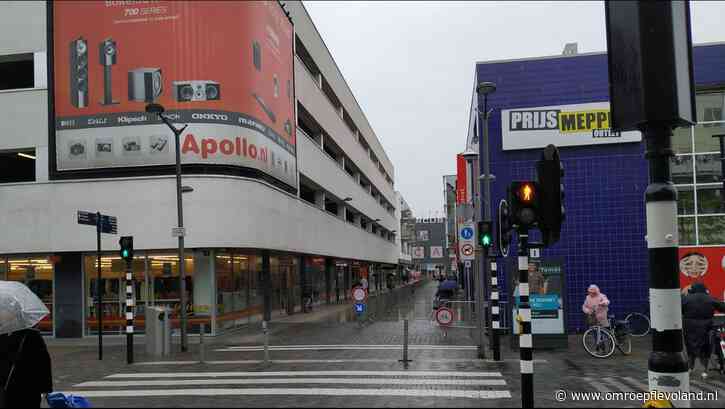 Almere - Meer dan 200 appartementen, winkels en garage: plan voor nieuwe woontoren in Almere Centrum