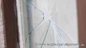 Unbekannter wirft Stein gegen Fensterscheibe in Reischenau