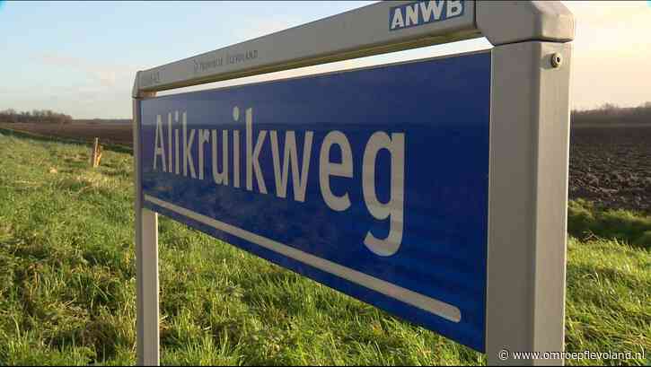 Biddinghuizen - Vitens vervangt 65 jaar oude waterleiding aan Alikruikweg, weg acht weken dicht