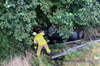 FW-GLA: Verkehrsunfall auf der Autobahn: Fahrzeug landet im Graben