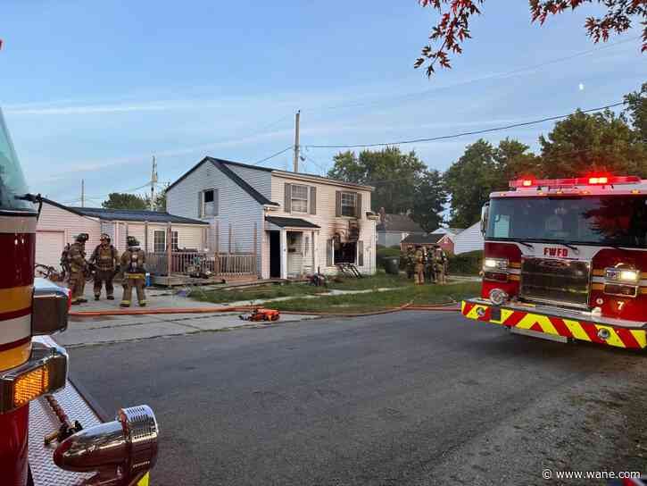 Firefighters respond to house fire on Fort Wayne's west side