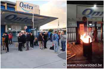 Ochtendploeg bij luierfabrikant Ontex legt werk neer: “De sfeer is heel emotioneel en gespannen”